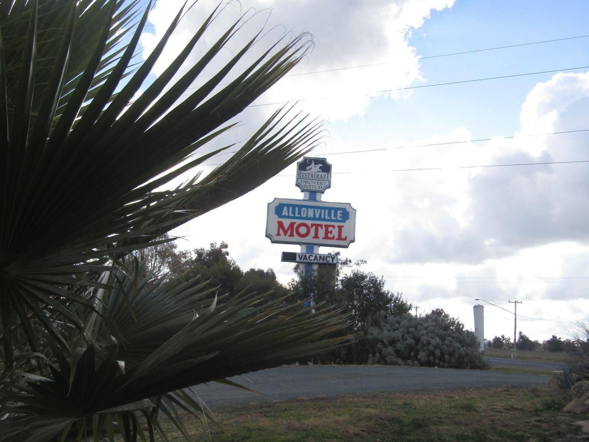 Allonville Gardens Motel Уогга-Уогга Экстерьер фото